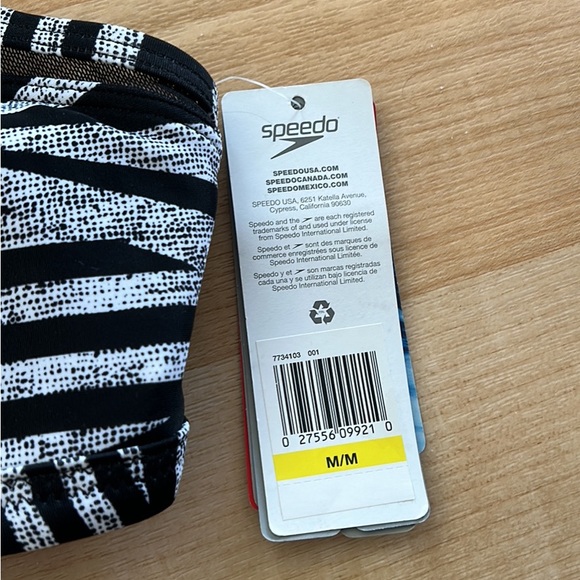 *NWT* Speedo Bathing Suit Top - Picture 5 of 5